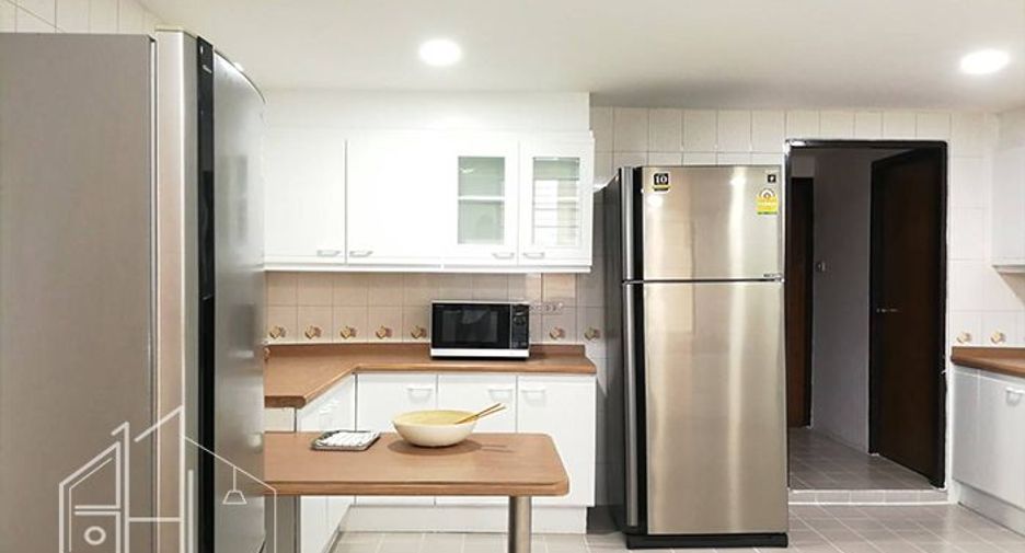 For rent 3 ベッドルーム condo in Watthana, Bangkok