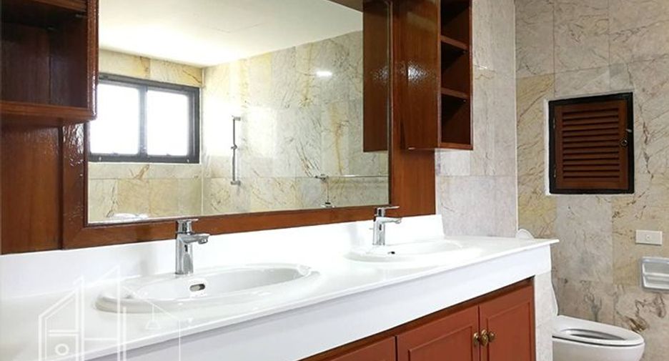 For rent 3 ベッドルーム condo in Watthana, Bangkok
