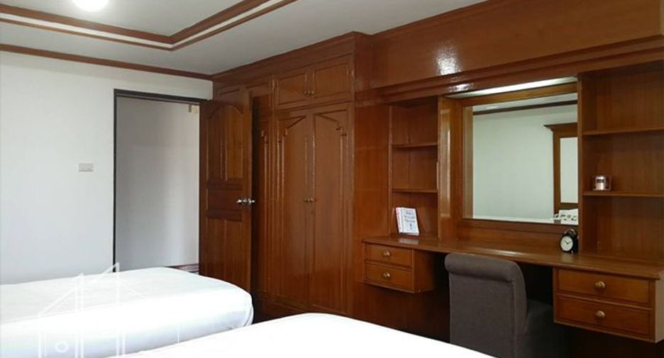 For rent 3 ベッドルーム condo in Watthana, Bangkok