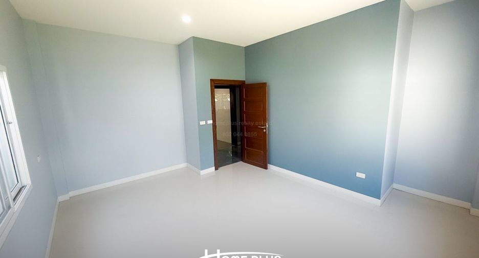 For sale 4 bedrooms house in Saphan Sung, Bangkok