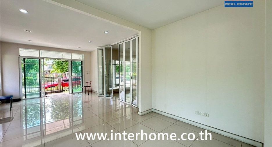 À vendre 3 chambres maison à Krathum Baen, Samut Sakhon