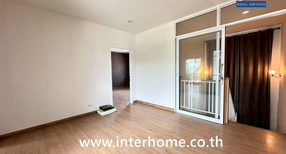 À vendre 3 chambres maison à Krathum Baen, Samut Sakhon