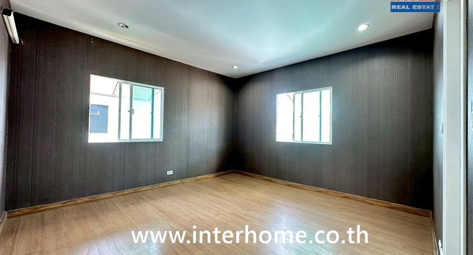 À vendre 3 chambres maison à Krathum Baen, Samut Sakhon