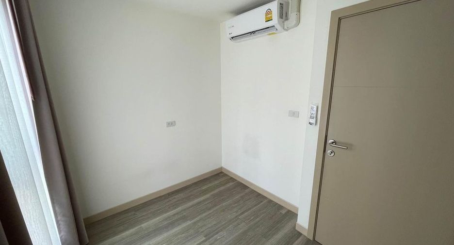 For rent 2 bedrooms condo in Phra Khanong, Bangkok