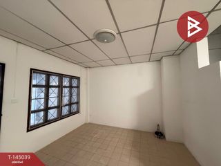 À vendre 4 chambres maison de ville à Bang Bua Thong, Nonthaburi