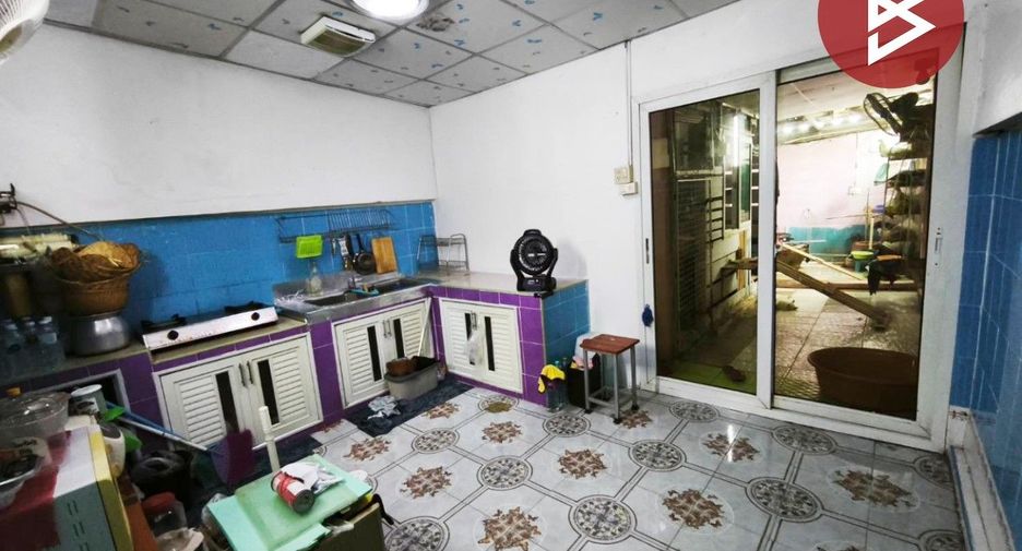 For sale 2 bedrooms townhouse in Bang Sao Thong, Samut Prakan