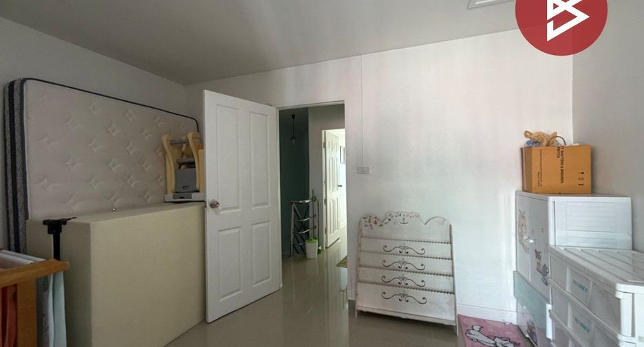 For sale 2 bedrooms townhouse in Bang Sao Thong, Samut Prakan