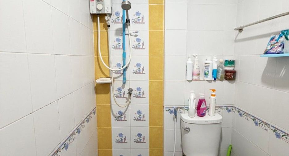For sale 2 bedrooms townhouse in Bang Sao Thong, Samut Prakan