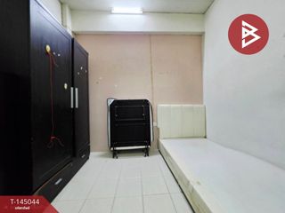 For sale 7 bedrooms retail Space in Huai Khwang, Bangkok