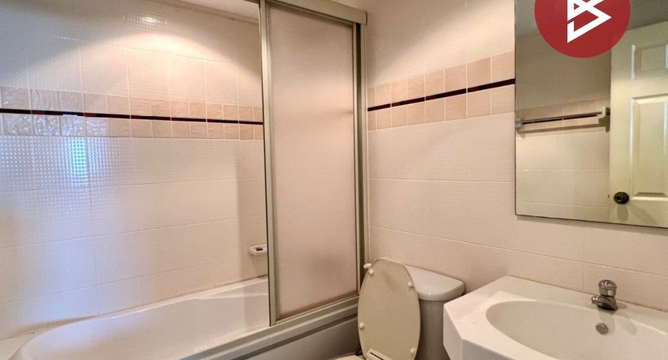 For sale 2 bedrooms condo in Yan Nawa, Bangkok