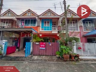Casa adosada en venta de 2 habitaciones en Lam Luk Ka, Pathum Thani
