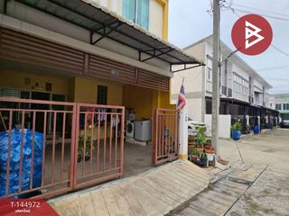 For rent 3 bedrooms townhouse in Mueang Samut Prakan, Samut Prakan