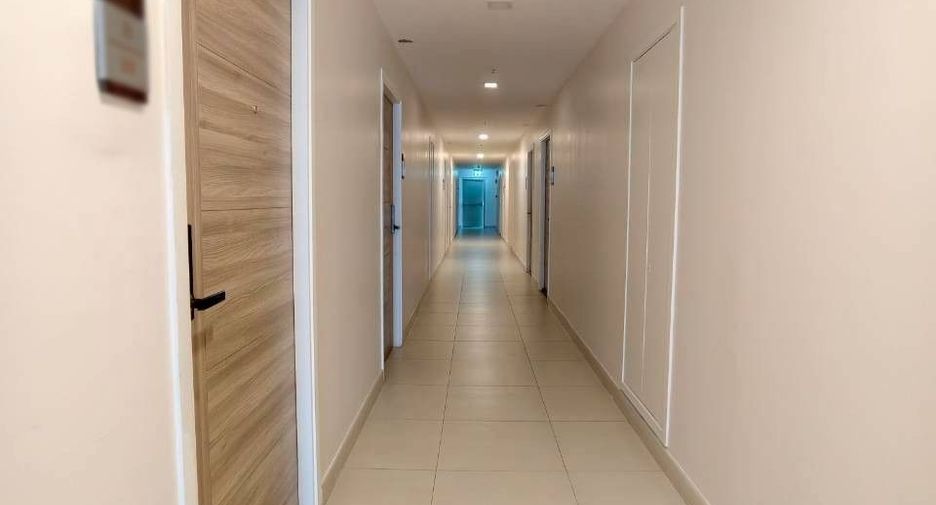 For sale 1 bed condo in Mueang Samut Prakan, Samut Prakan