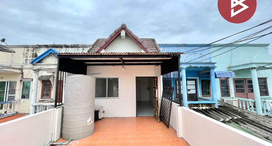 For sale 3 bedrooms townhouse in Mueang Chon Buri, Chonburi