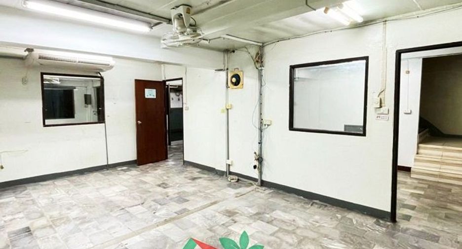 Gewerbefläche zur Miete und zum Kauf in Bang Khae, Bangkok
