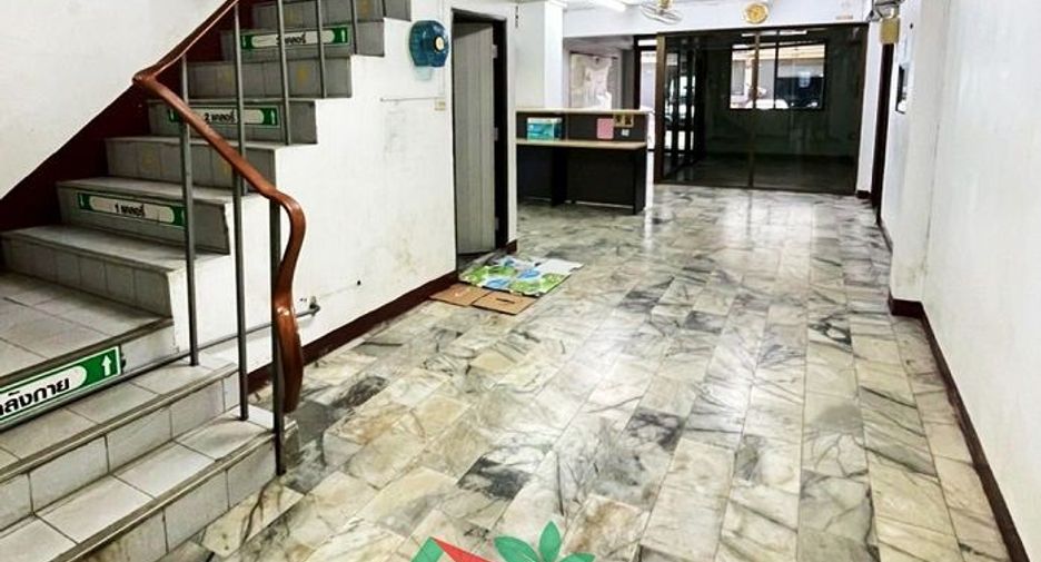 Gewerbefläche zur Miete und zum Kauf in Bang Khae, Bangkok