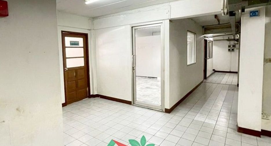 Gewerbefläche zur Miete und zum Kauf in Bang Khae, Bangkok