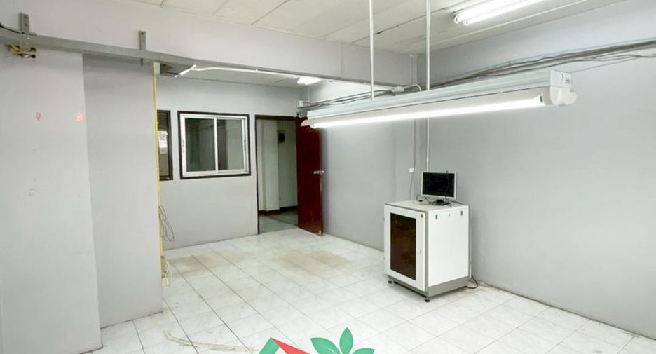 Gewerbefläche zur Miete und zum Kauf in Bang Khae, Bangkok