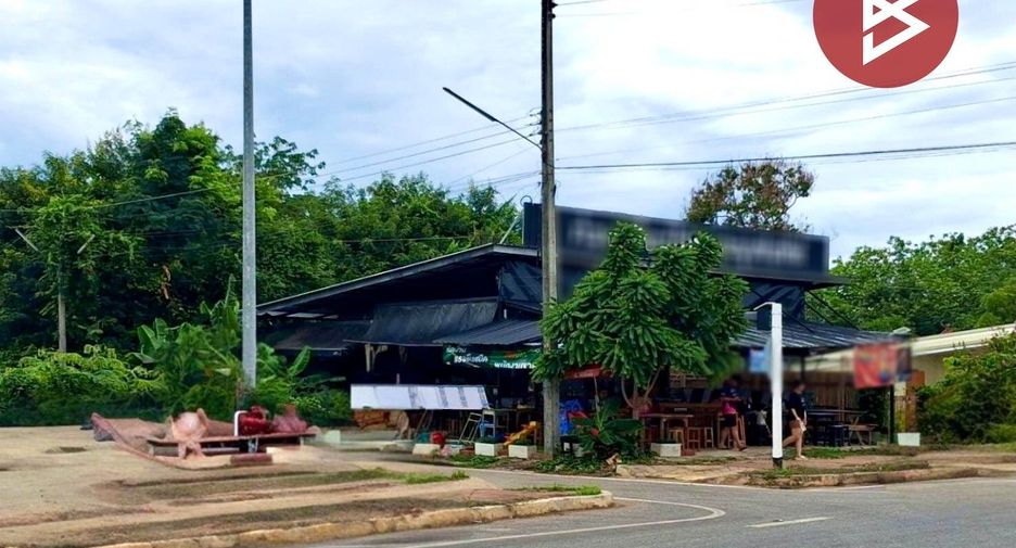 For sale 2 ベッドルーム townhouse in Mueang Uttaradit, Uttaradit