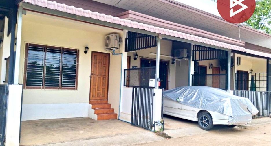For sale 2 ベッドルーム townhouse in Mueang Uttaradit, Uttaradit