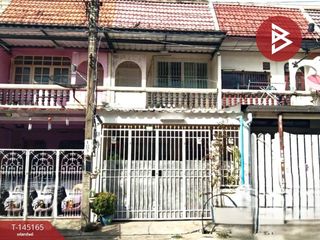 Reihenhaus zum Kauf mit 3 Zimmer in Saphan Sung, Bangkok