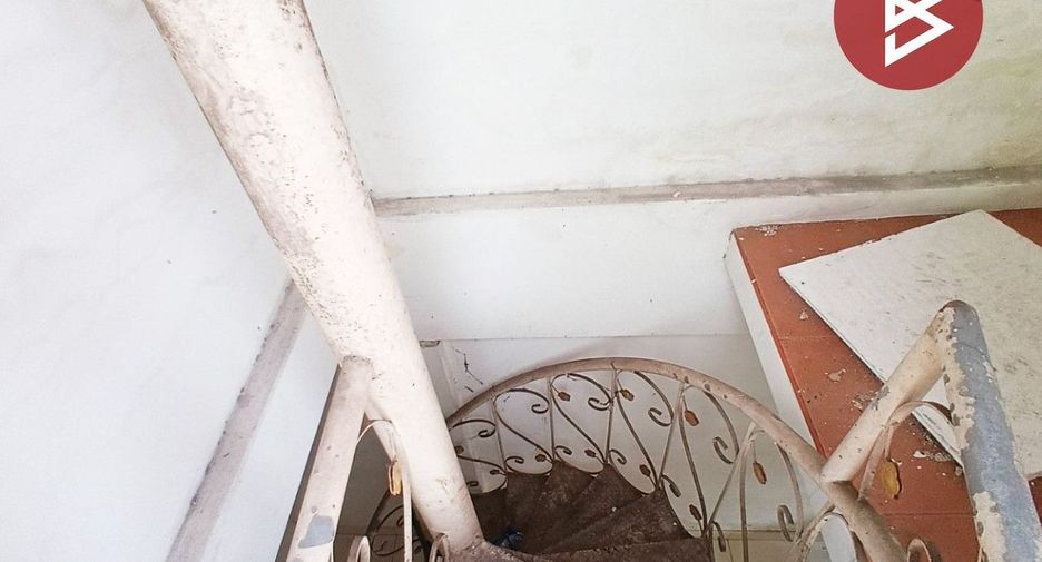 Casa adosada en venta de 2 habitaciones en Khan Na Yao, Bangkok