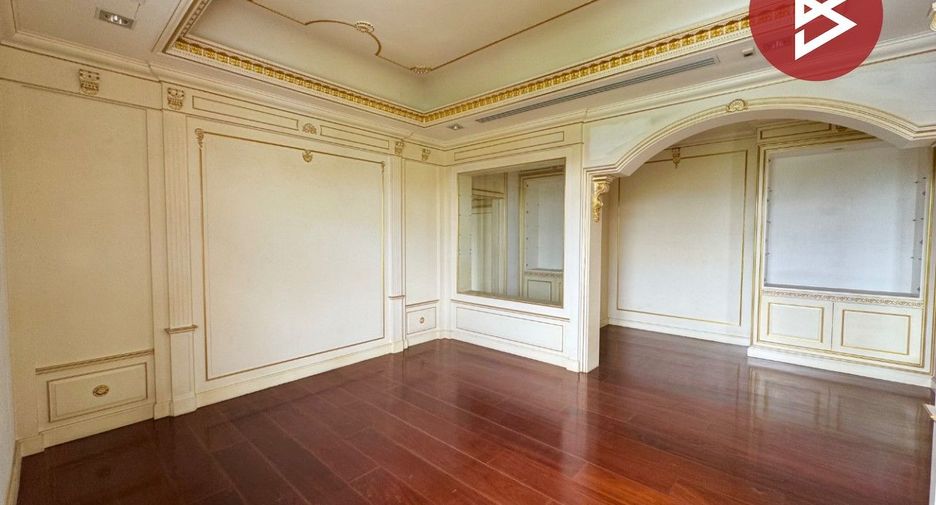 Casa en venta de 5 habitaciones en Bang Sue, Bangkok
