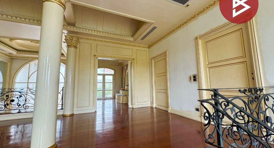 Casa en venta de 5 habitaciones en Bang Sue, Bangkok