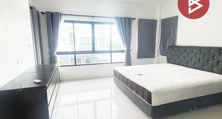 For sale 4 ベッドルーム house in Bang Pakong, Chachoengsao