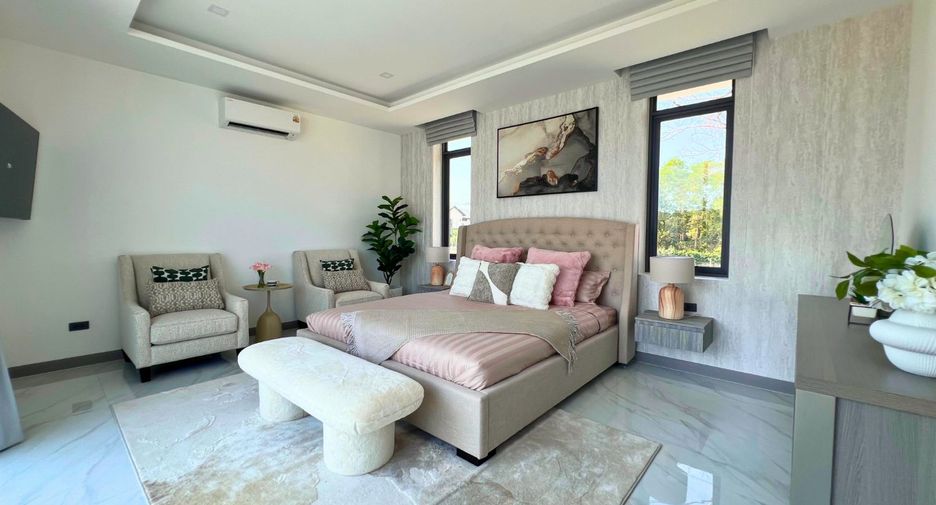 For sale 4 ベッドルーム villa in Bang Lamung, Chonburi