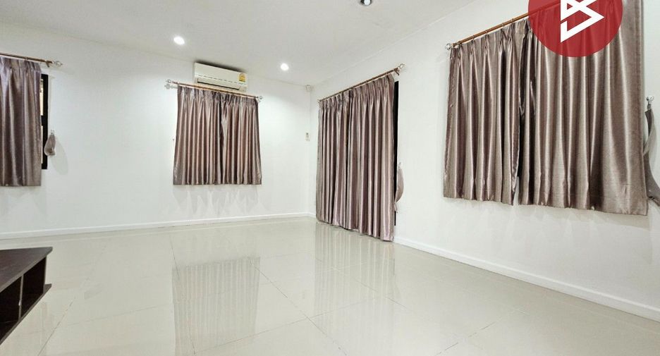 À vendre 3 chambres maison à Ban Bueng, Chonburi