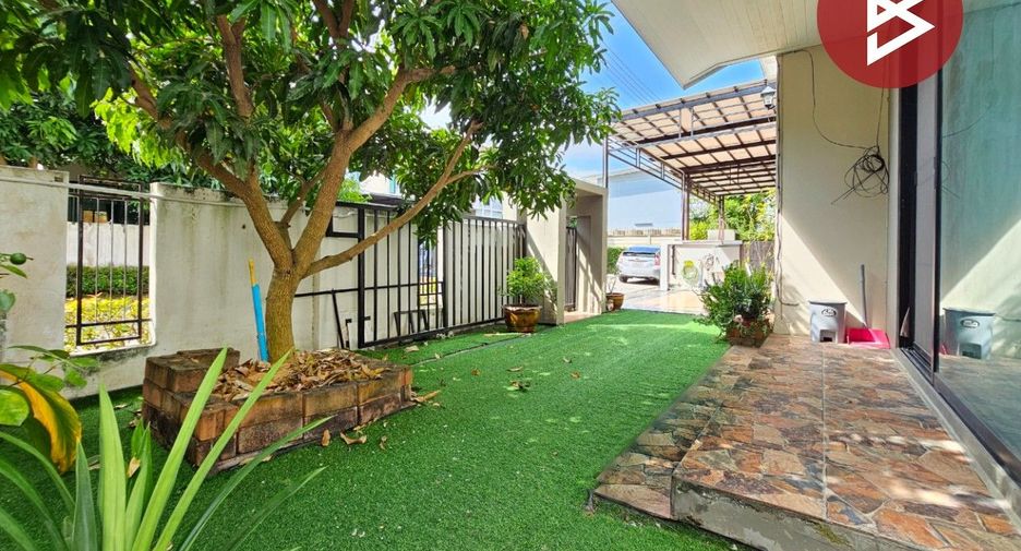 For sale 3 bedrooms house in Ban Bueng, Chonburi
