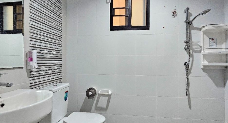 For sale 3 bedrooms house in Ban Bueng, Chonburi