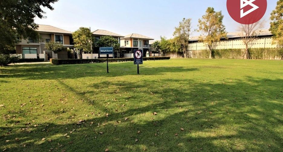 For sale 3 bedrooms house in Ban Bueng, Chonburi