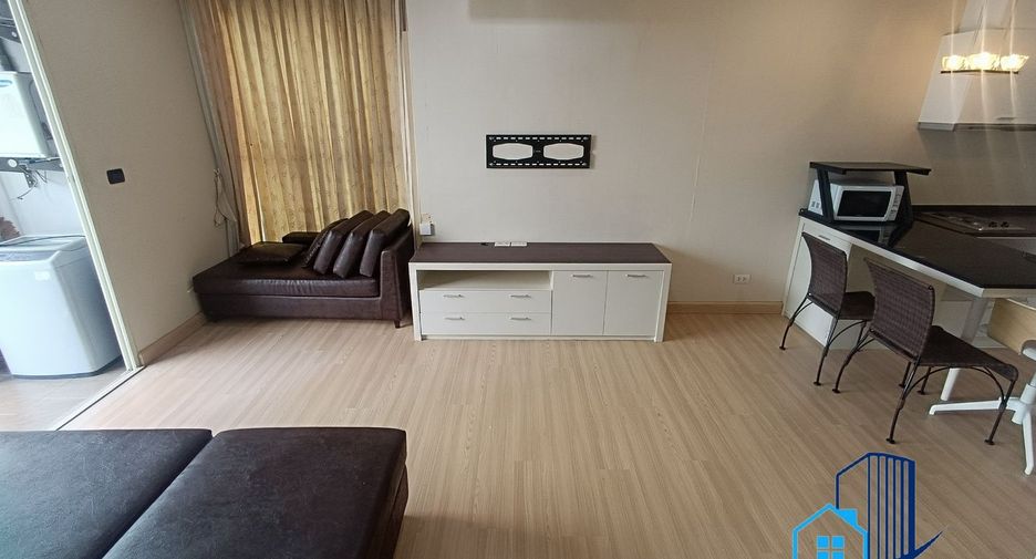 Condo en alquiler de 1 habitaciones en Khlong San, Bangkok