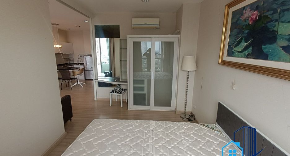 Condo en alquiler de 1 habitaciones en Khlong San, Bangkok