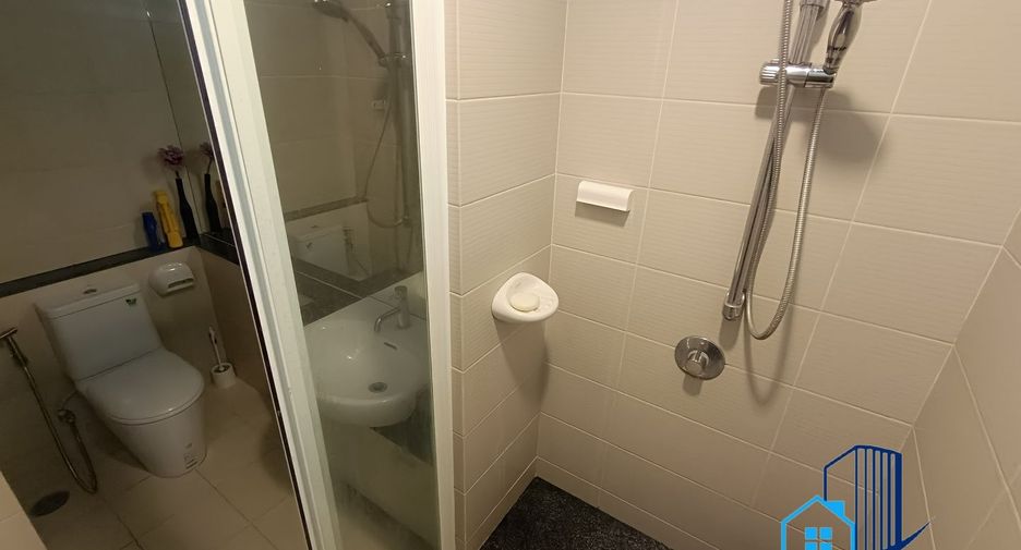 Condo en alquiler de 1 habitaciones en Khlong San, Bangkok