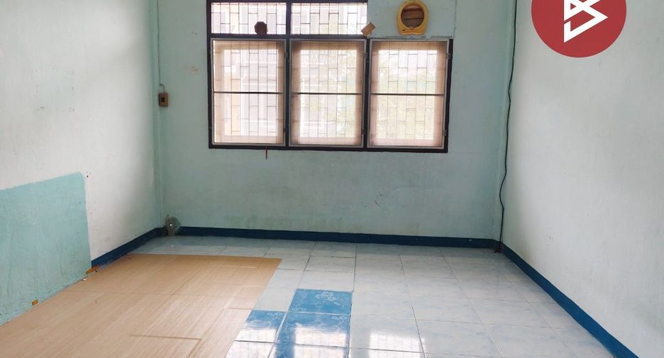Casa adosada en venta de 2 habitaciones en Thung Khru, Bangkok