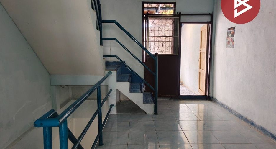 Casa adosada en venta de 2 habitaciones en Thung Khru, Bangkok