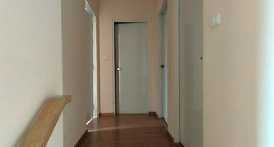 For sale 3 bedrooms townhouse in Thung Khru, Bangkok