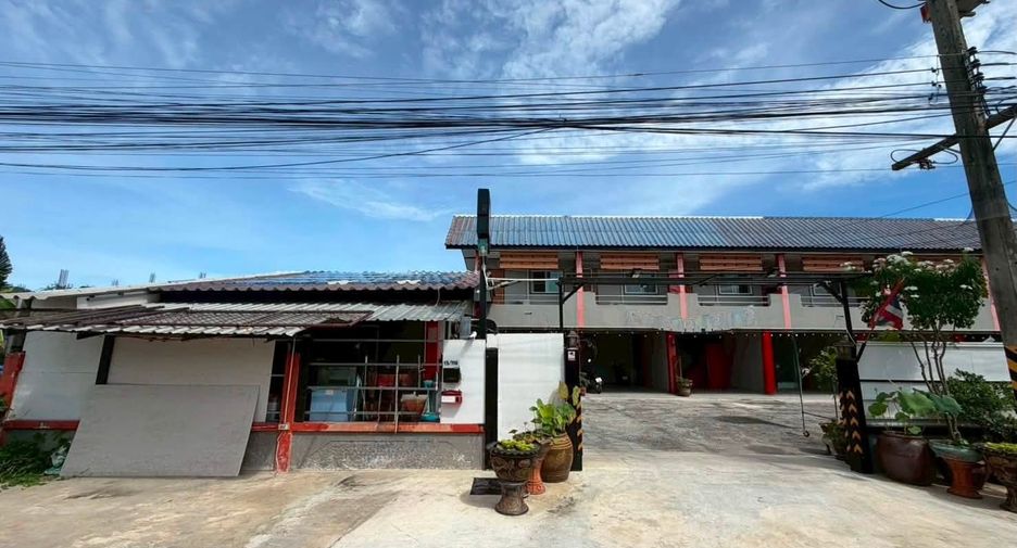 Apartamento en venta de 10 habitaciones en Si Racha, Chonburi