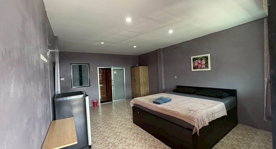 Apartamento en venta de 10 habitaciones en Si Racha, Chonburi