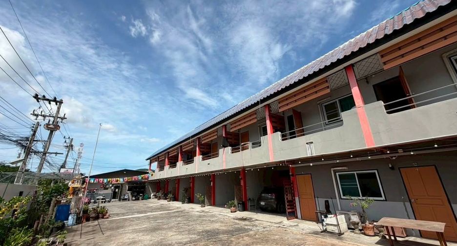 Apartamento en venta de 10 habitaciones en Si Racha, Chonburi