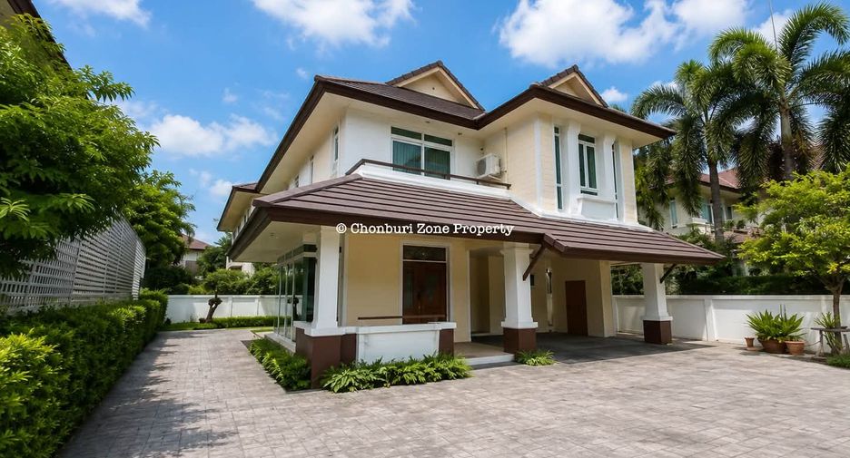 À louer 3 chambres maison à Si Racha, Chonburi