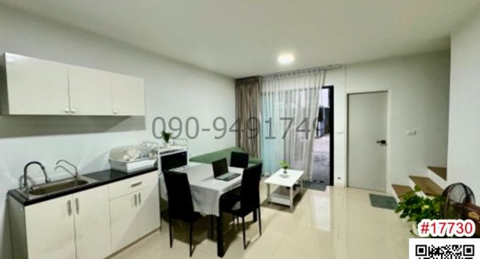 Casa adosada en alquiler de 2 habitaciones en Mueang Pathum Thani, Pathum Thani
