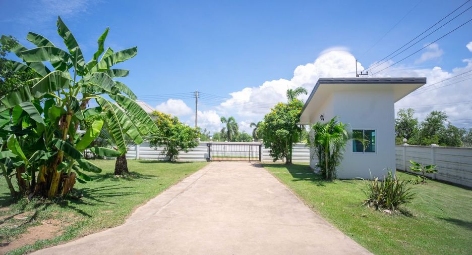 For sale 3 bedrooms house in Klaeng, Rayong