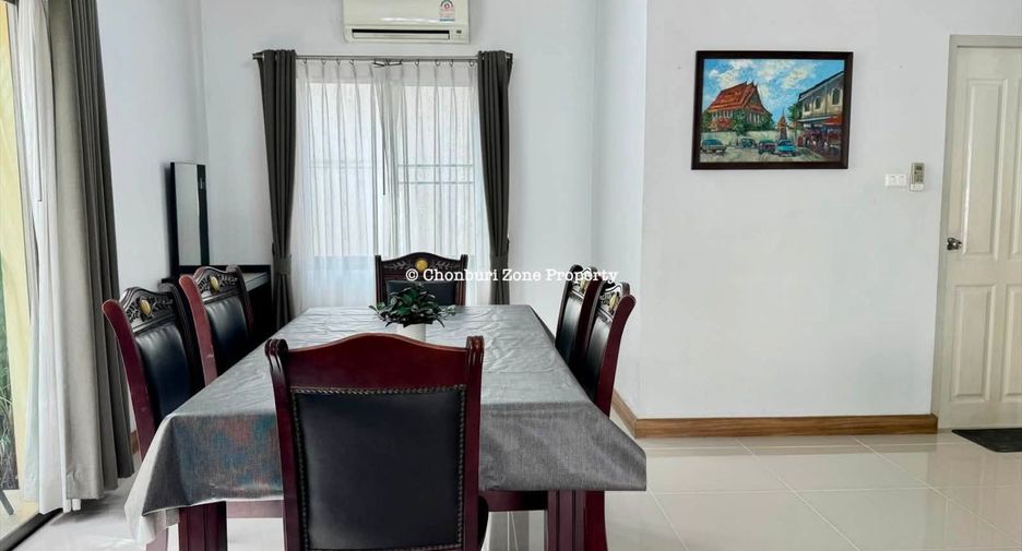 À louer 3 chambres maison à Si Racha, Chonburi
