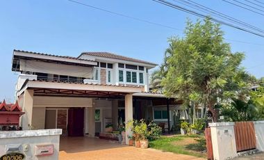 À louer 4 chambres maison à Doi Saket, Chiang Mai
