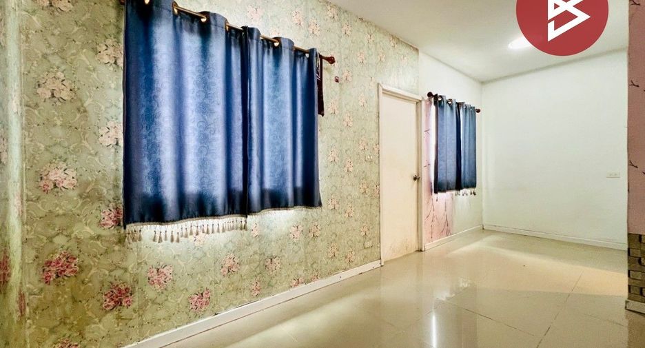 À vendre 3 chambres maison de ville à Phra Pradaeng, Samut Prakan