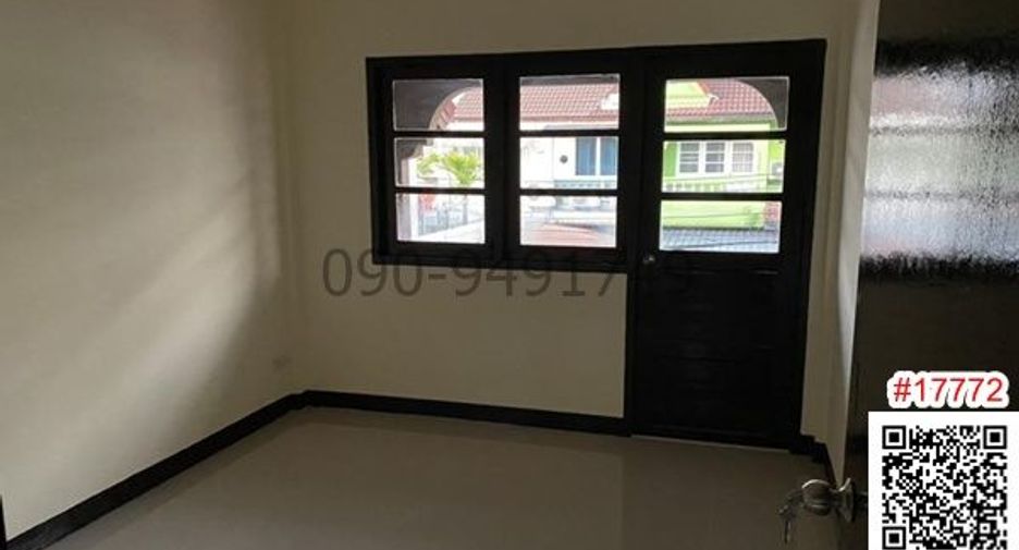 For rent 3 bedrooms townhouse in Mueang Nonthaburi, Nonthaburi